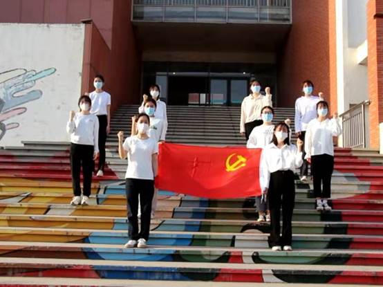 说明: 微信图片_20220408230149 说明: 微信图片_20220408230149